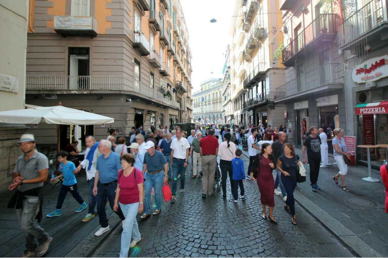 Hotel Piazza Carità Napoli Esterno foto