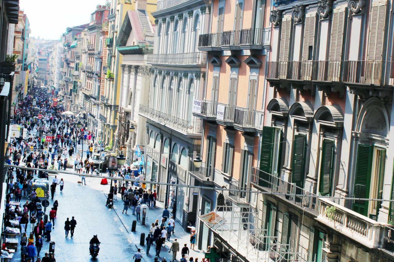 Hotel Piazza Carità Napoli Esterno foto