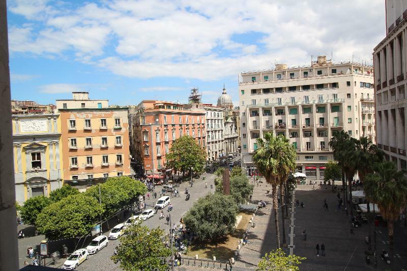 Hotel Piazza Carità Napoli Esterno foto